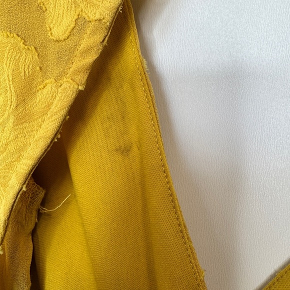 💎 Lulus Lovely Times Floral Backless Short Romper Yellow - Picture 10 of 13